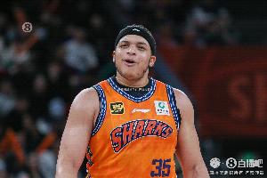 芯片-把球拿住！上海首节出现多达8次失误&amp;洛夫顿5次